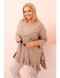 MladaModa Bavlnená oversize blúzka s volánmi model 25196 farba fango