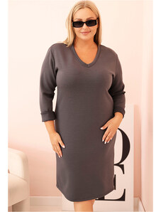 Kesi Grafitové Plus Size šaty s výstrihom do V a 3/4 rukávmi
