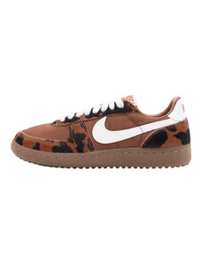Nike Sportswear Nízke tenisky 'Field General' hnedá / čierna / biela