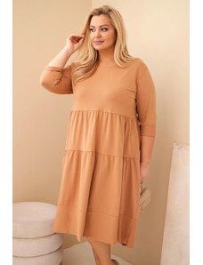 Kesi Dámska bavlnená suknička Plus Size s volánikmi a ohrnutým rukávom camelová