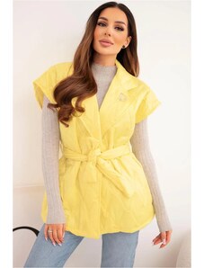 MladaModa Prešívaná vesta s opaskom a širokými klopami model 5696 žltá