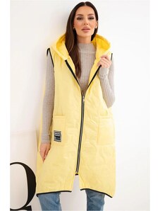 MladaModa Prešívaná oversize vesta s kapucňou a zipsom model 5393 svetložltá