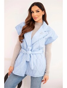 MladaModa Prešívaná vesta s opaskom a širokými klopami model 5696 svetlomodrá