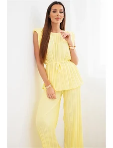 Kesi Dámska plisovaná súprava z viskózy s viazanou blúzkou a širokými nohavicami žltá