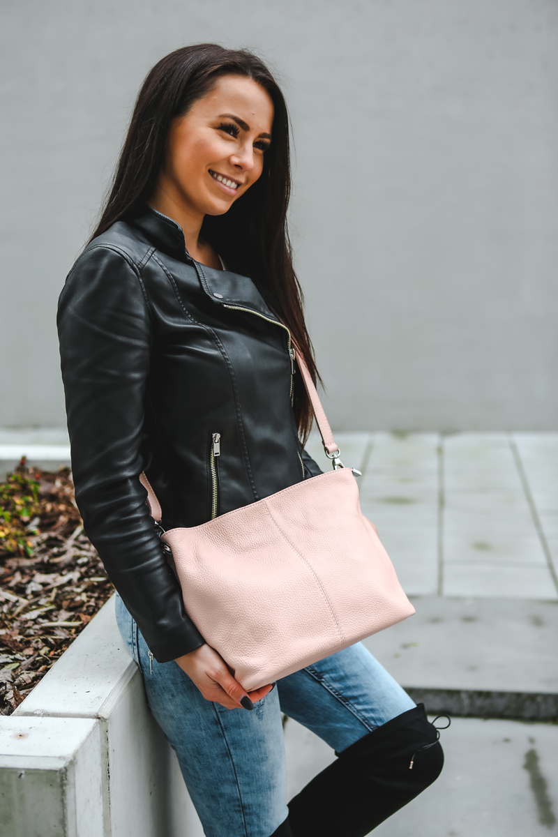 Ružová kožená talianska crossbody kabelka Prisca Fuxia Scura s prídavným pruhom IV NovaKabelka.sk