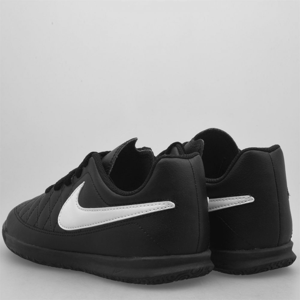 nike indoor football trainers