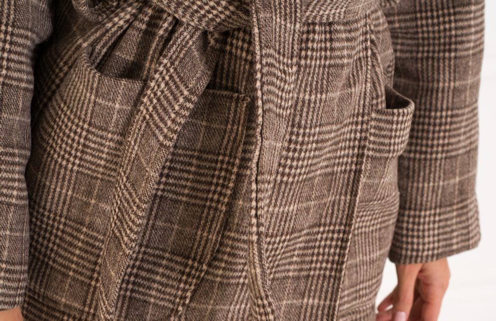 Glamorous by Glam Dámsky dlhý kabát s viazaním capuccino