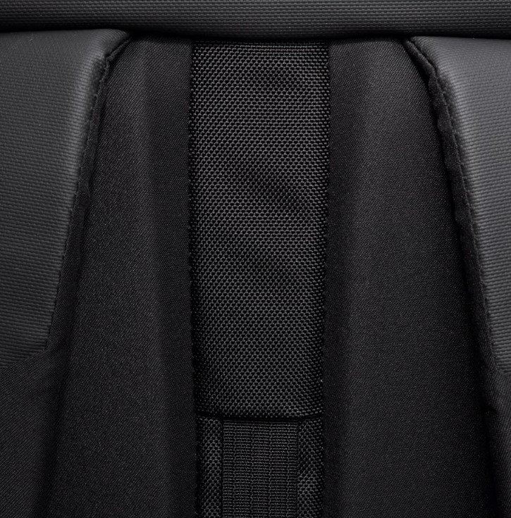 Mammut Seon Courier 20 black