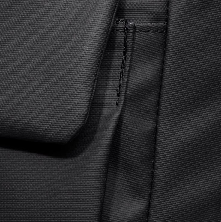 Mammut Seon Courier 20 black