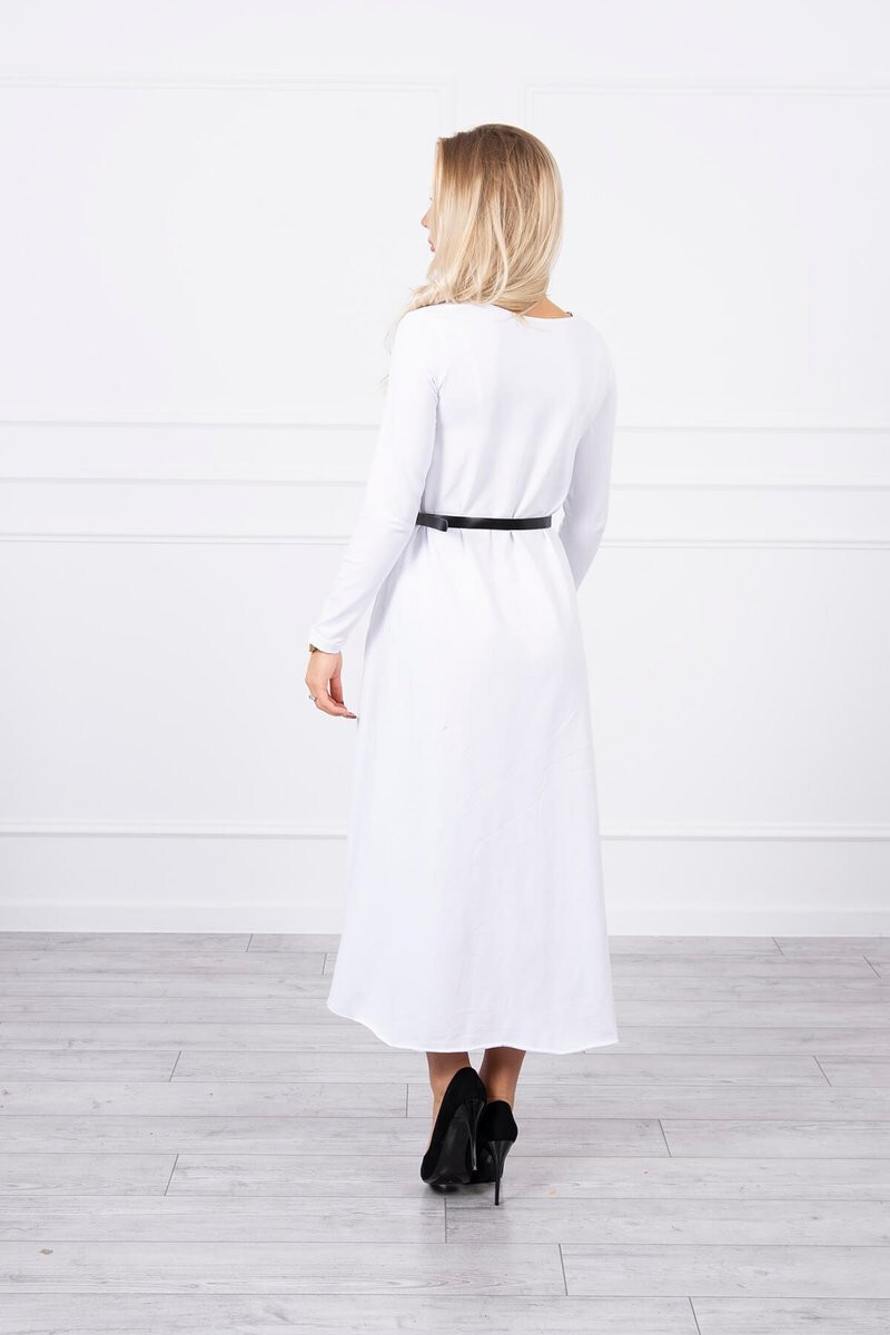 K-Fashion Šaty s ozdobným pásikom a nápismi bielej farby