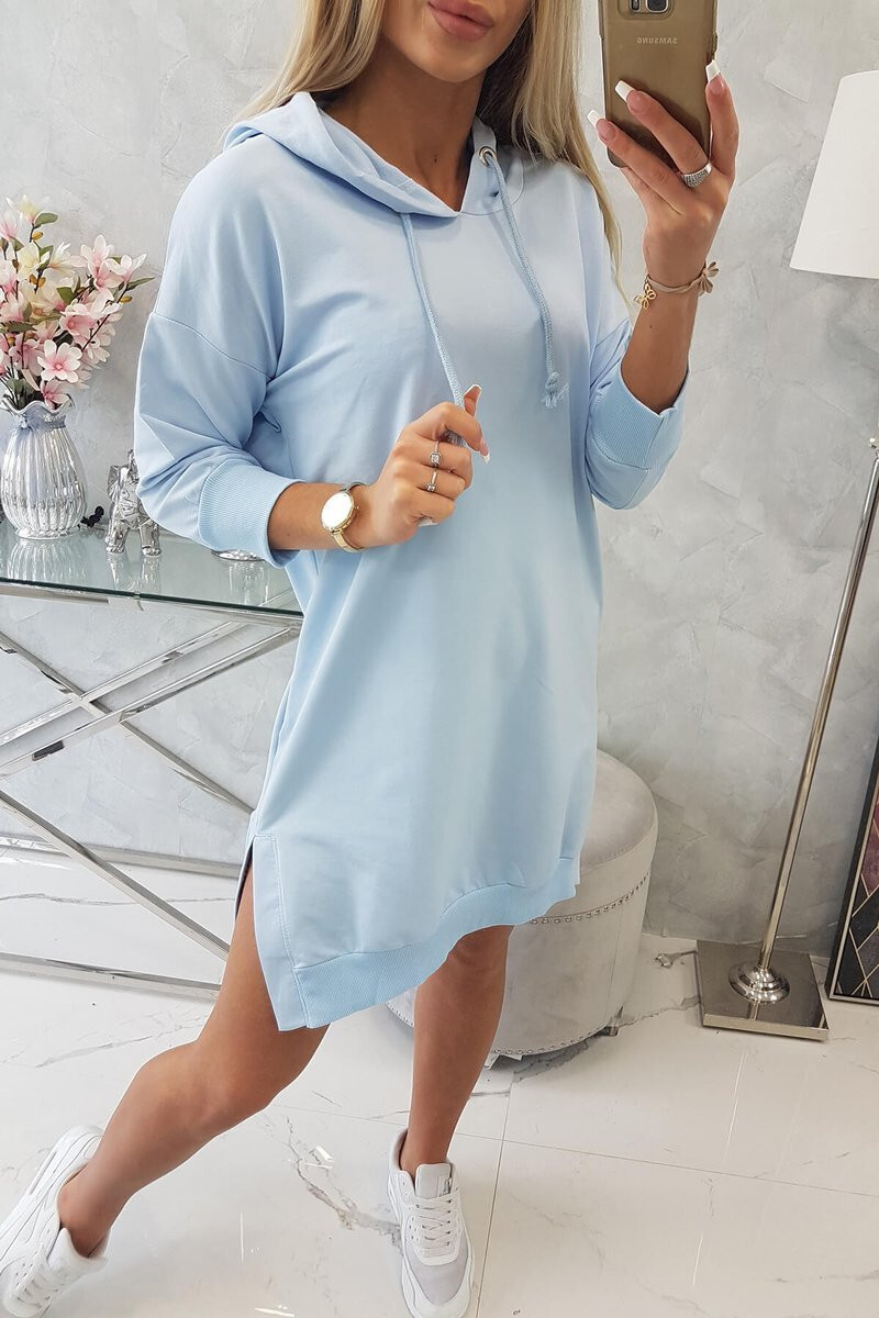 K-Fashion Šaty s kapucňou a dlhším chrbtom modré