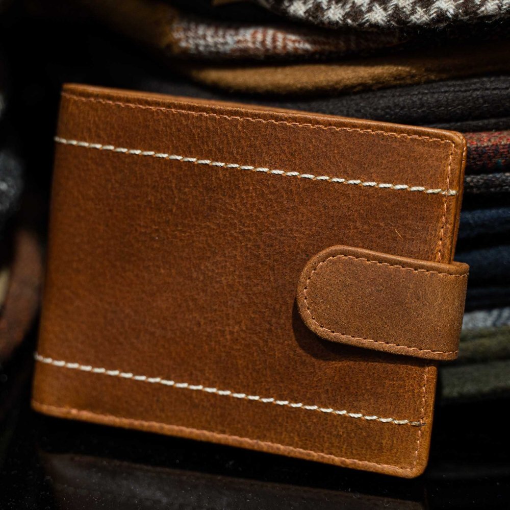 Hnedá pánska peňaženka Valmio Pelle Classic V6