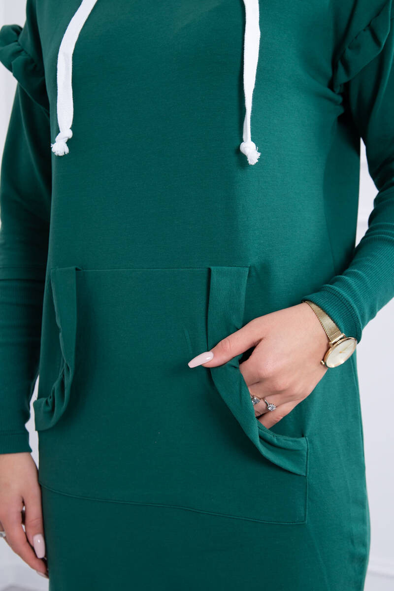 K-Fashion Šaty s ozdobnými volánikmi a kapucňou zelenej farby