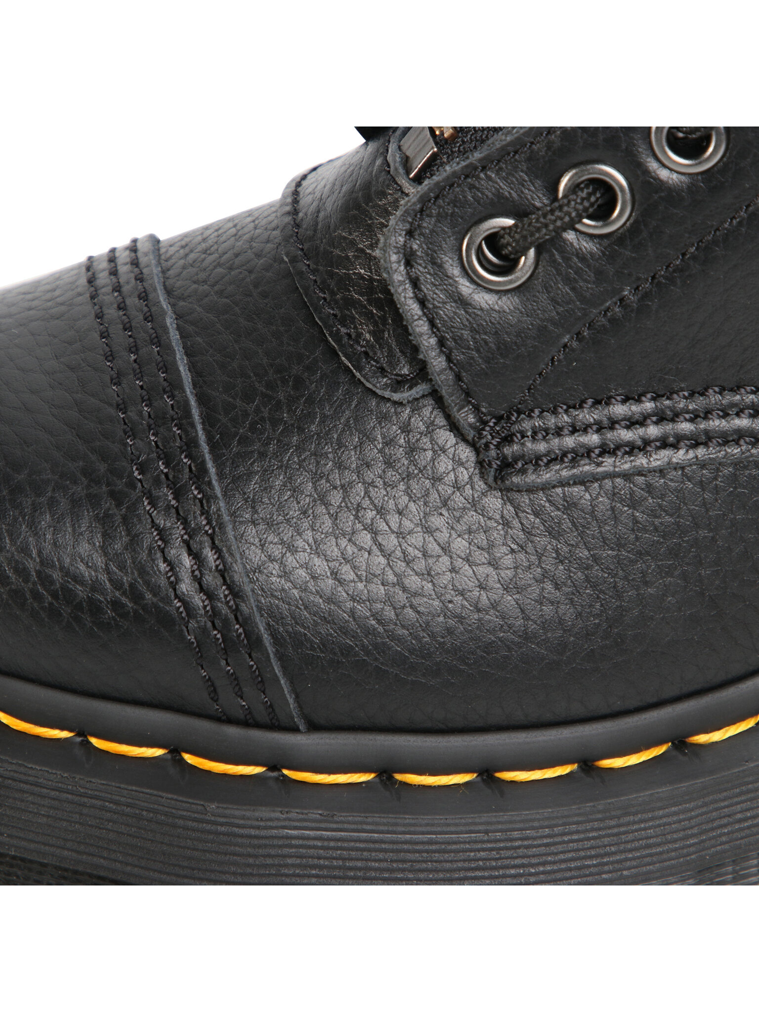 Outdoorová obuv Dr. Martens