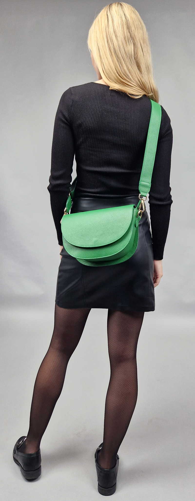 Ružová kožená talianska crossbody kabelka Ramona Fuxia s prídavným pruhom II NovaKabelka.sk