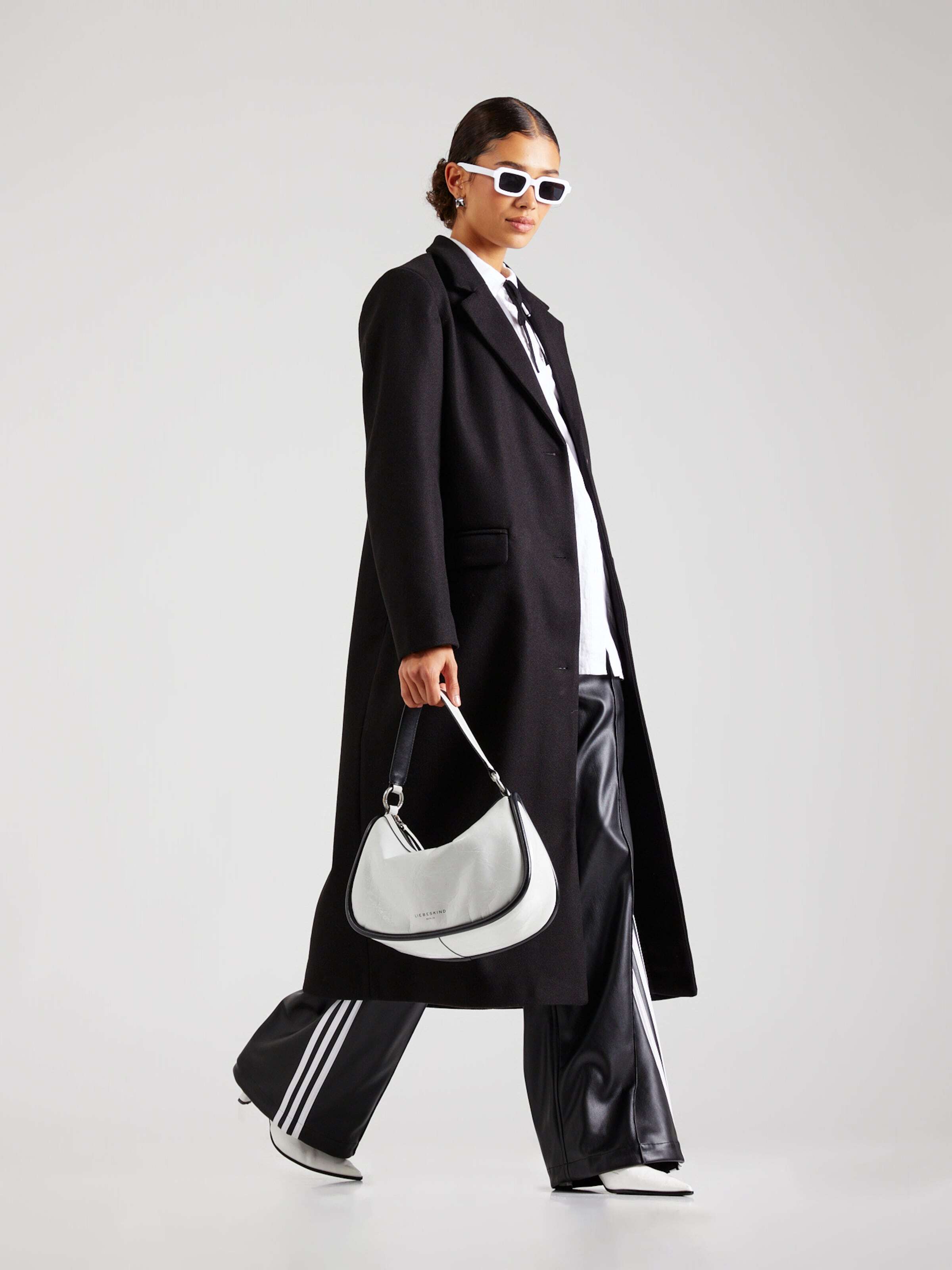 VILA Prechodný kabát 'Solo' čierna