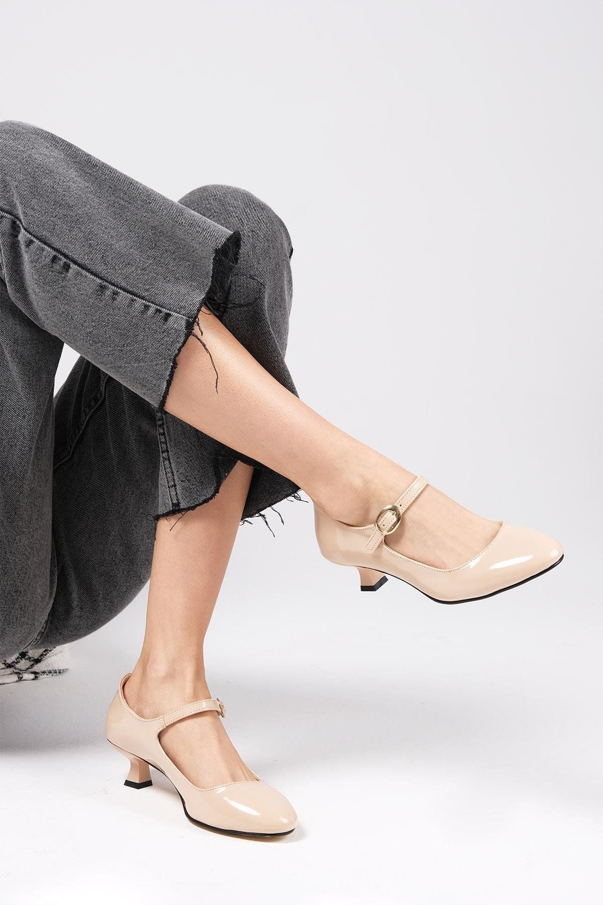 Mio Gusto Gabriela Nude Colored Patent Leather Women's Low Heeled Shoes