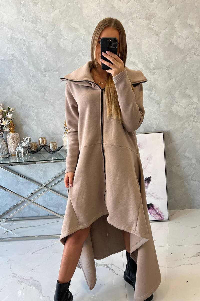 Béžové zateplené šaty s dlhšími bokmi 21756 - Kesi