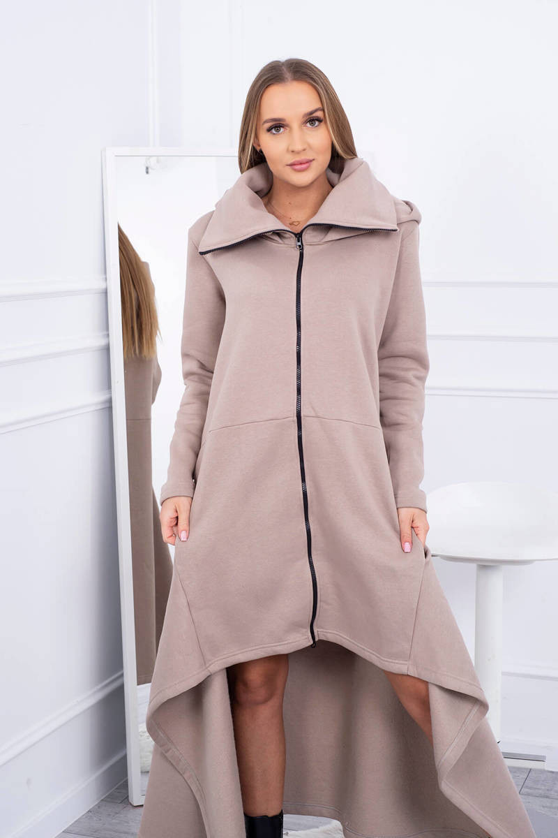 Béžové zateplené šaty s dlhšími bokmi 21756 - Kesi