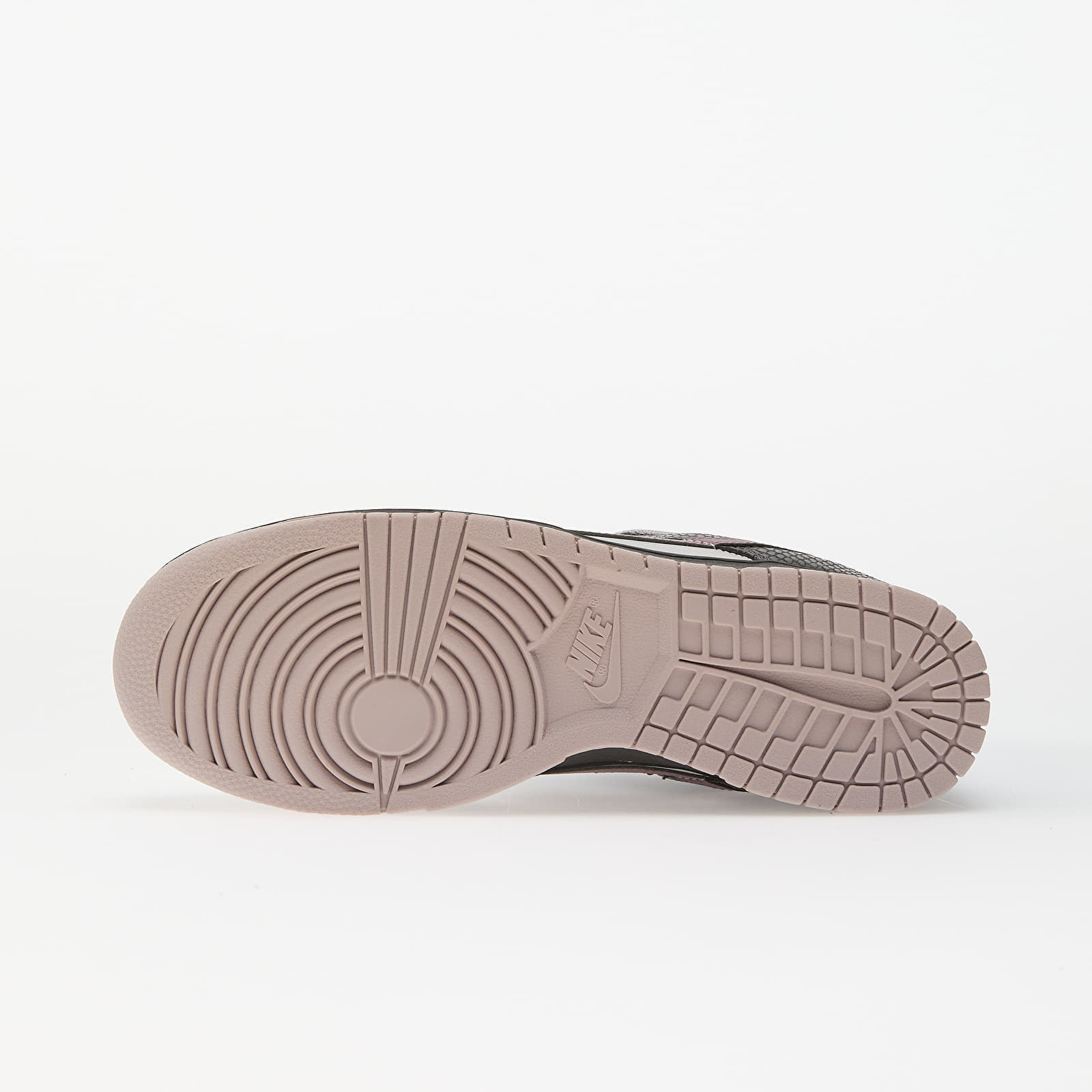 Nike Dunk Low Se Medium Ash/ Taupe Grey-Vast Grey