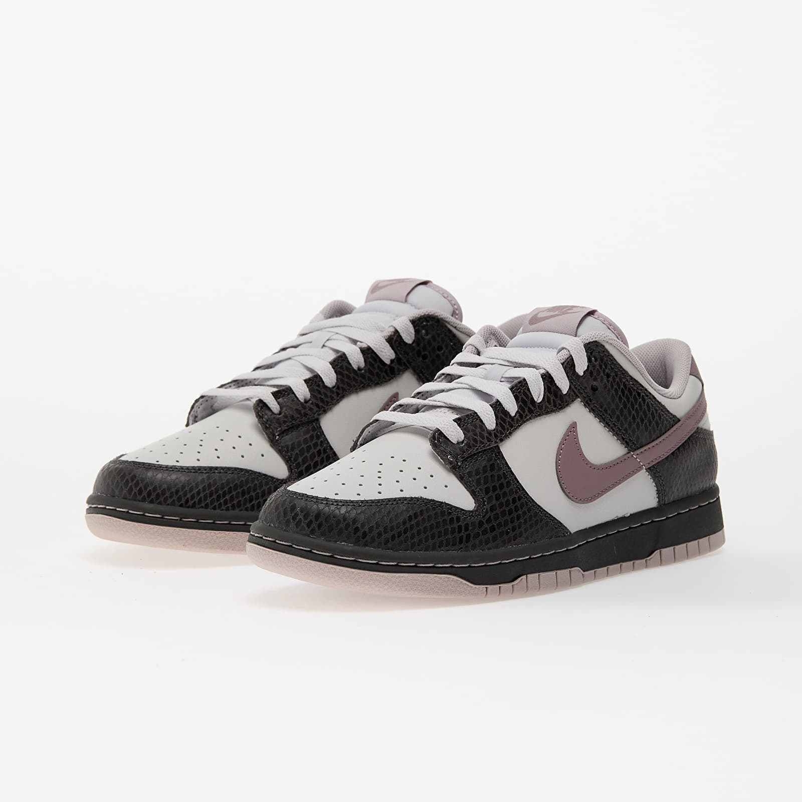 Nike Dunk Low Se Medium Ash/ Taupe Grey-Vast Grey