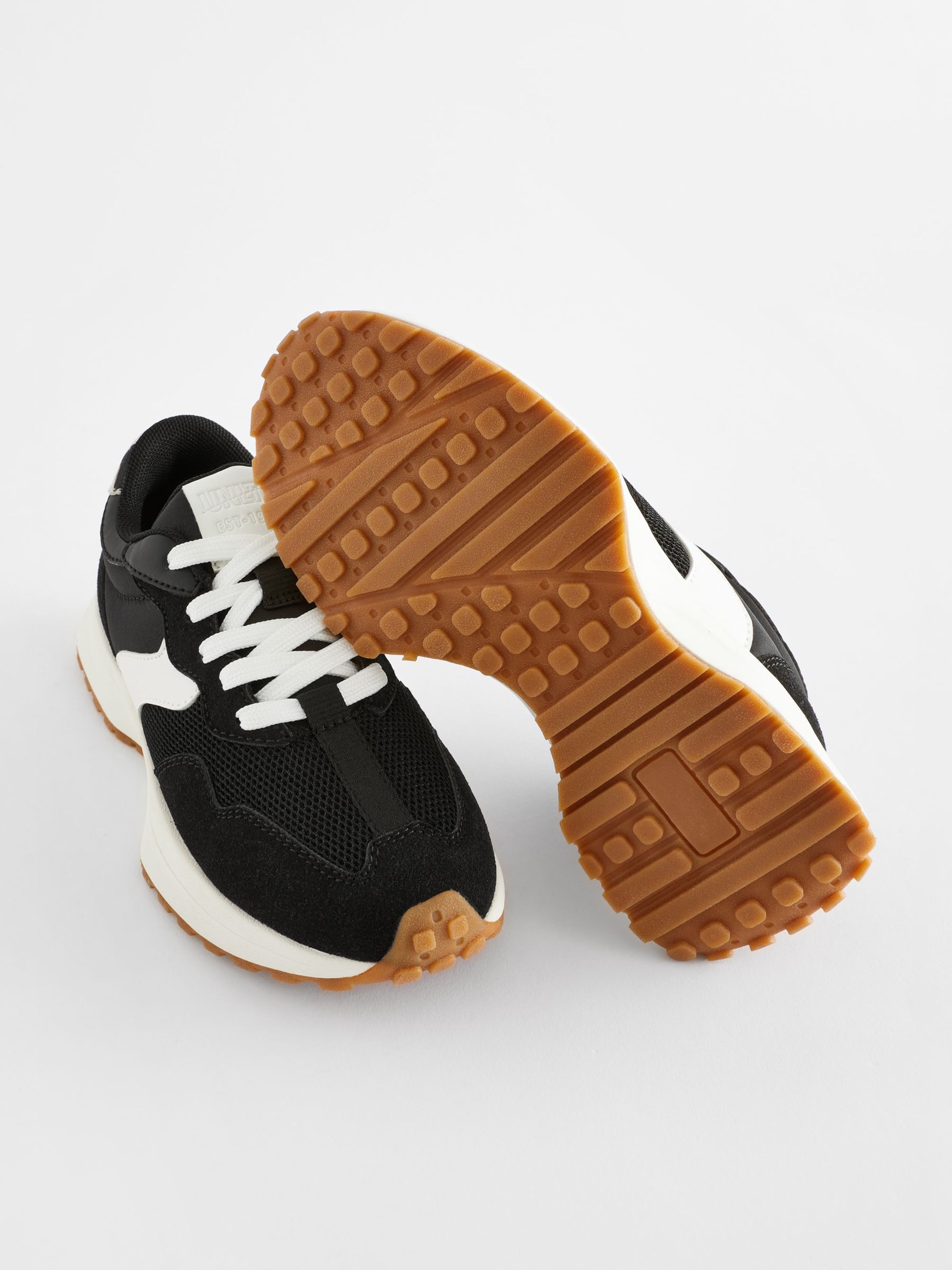 Next Tenisky čierna / biela