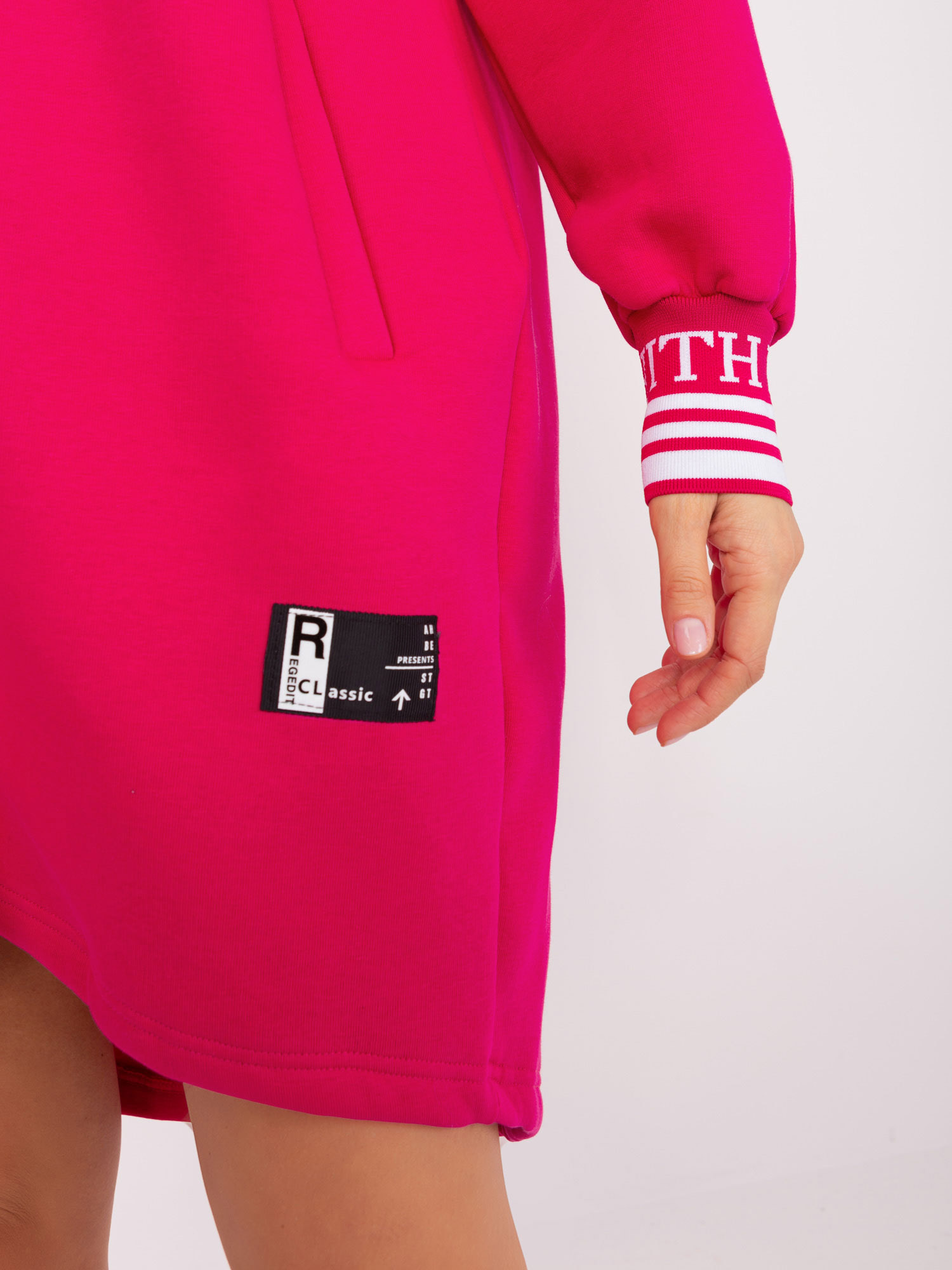 RELEVANCE Tmavoružová dlhá mikina na zips -RV-BL-9225.96P-fuchsia