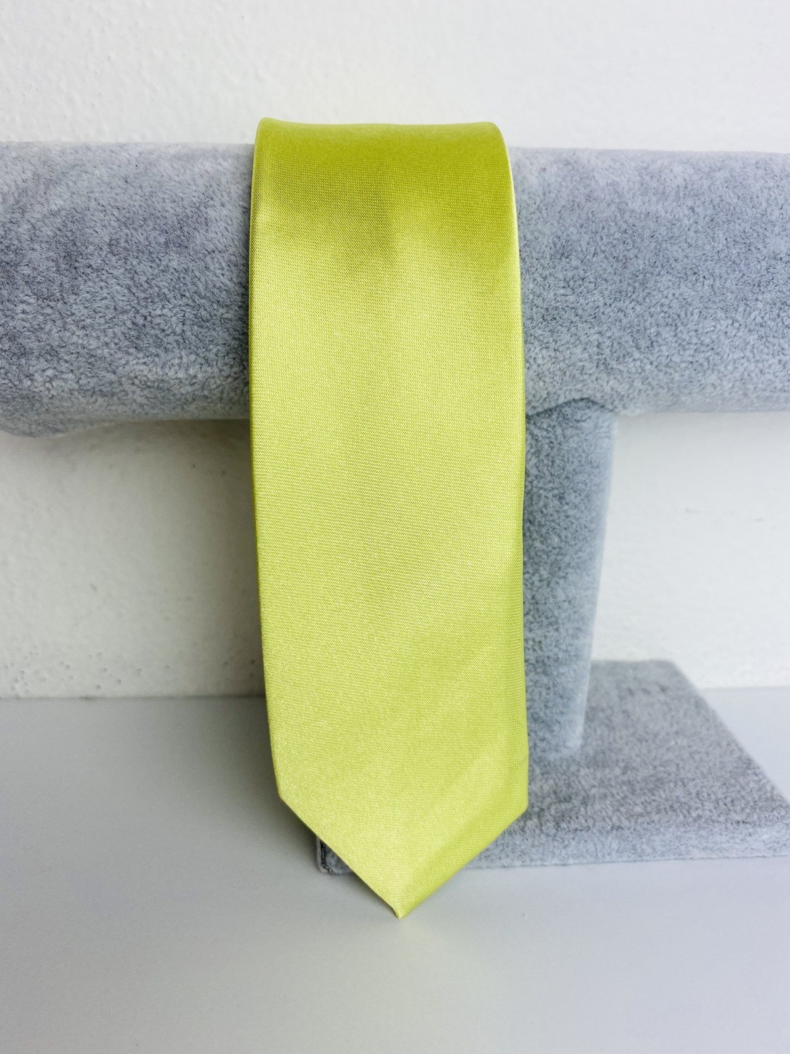 Webmoda Pánska zeleno-žltá saténová úzka kravata - UNI