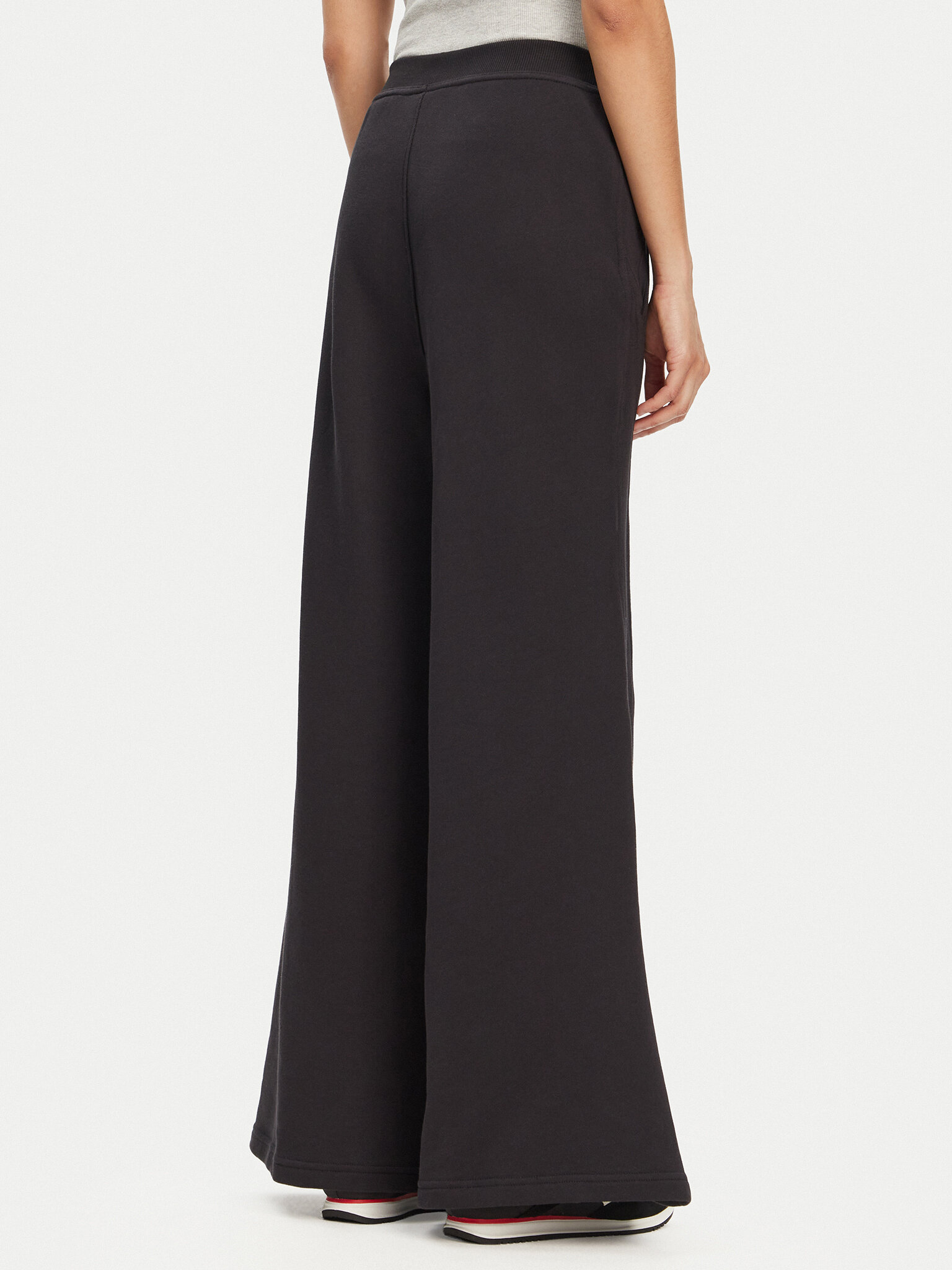 Teplákové nohavice Reebok