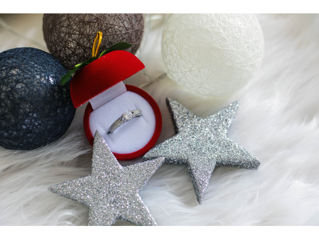 Olivie Strieborný zásnubný prsteň 2177