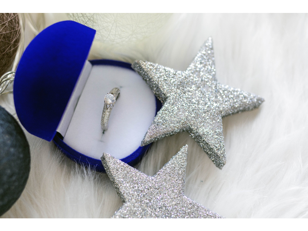 Olivie Strieborný zásnubný prsteň 2177