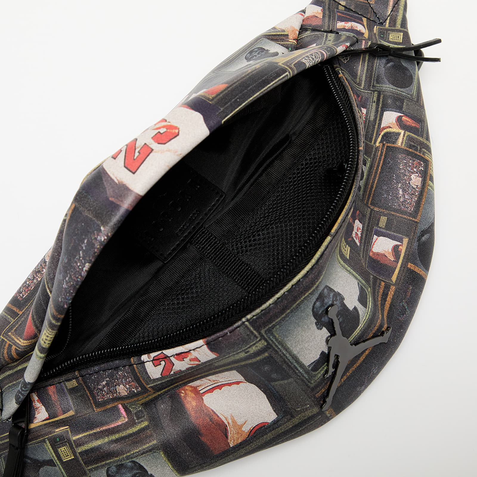 Ľadvinka Jordan Jam Borough Gfx Crossbody Bag Black/ Multi Universal