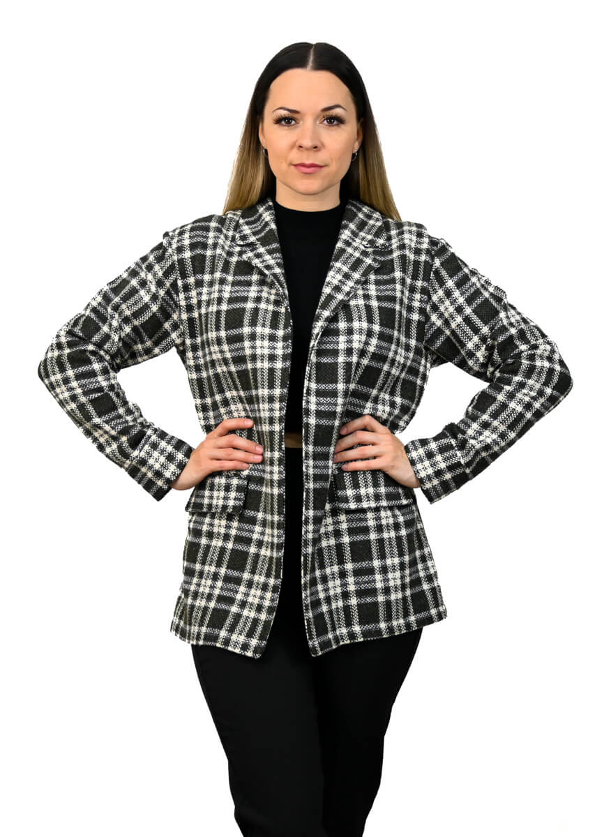 Karované sako s opaskom