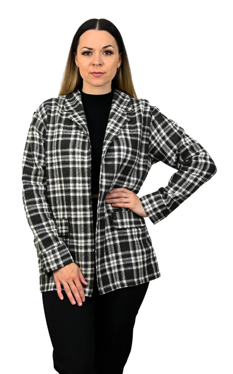 Karované sako s opaskom