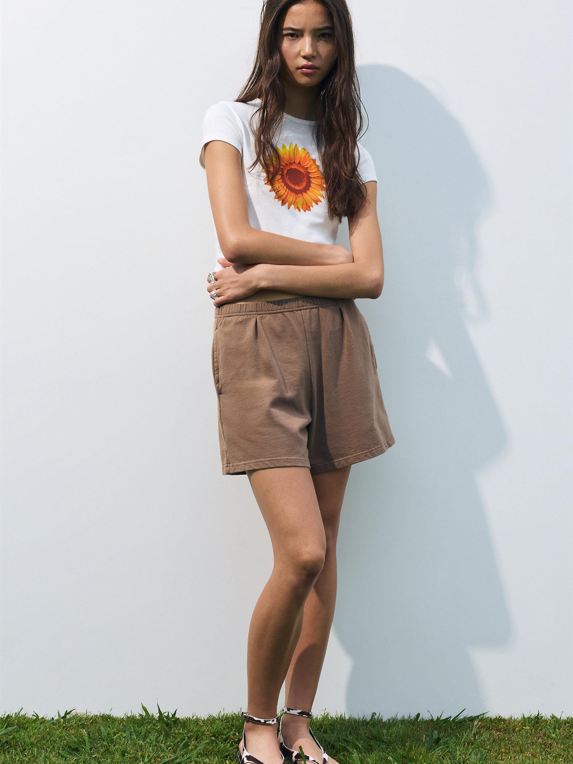 Pull&Bear Plisované nohavice 'PACIFIC' mokka