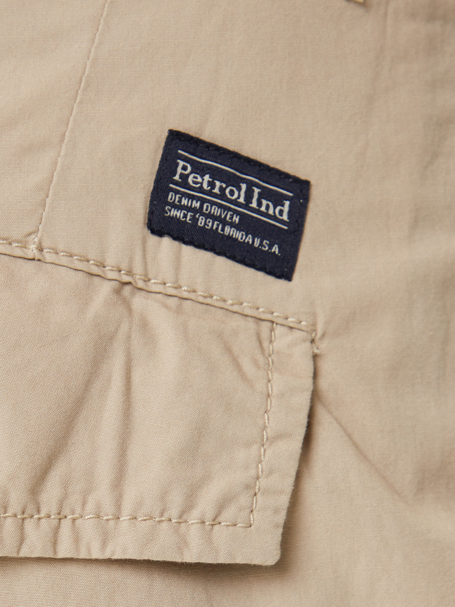 Bavlnené šortky Petrol Industries