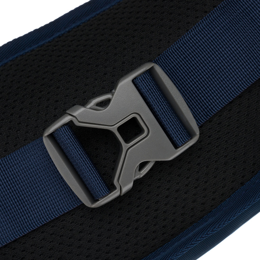 Peterson Tmavomodrá športová a priestranná ľadvinka PTN SWY-02