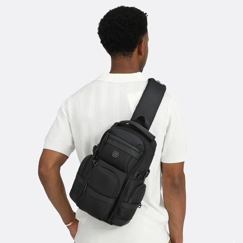 Ozuko pánsky batoh cez hruď Rahat Čierny 14L