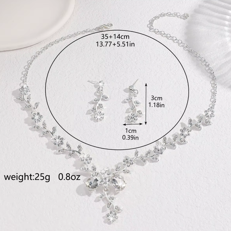 B-TOP Elegantná 2dielna súprava náušníc a náhrdelníka s kryštálovými kvetmi