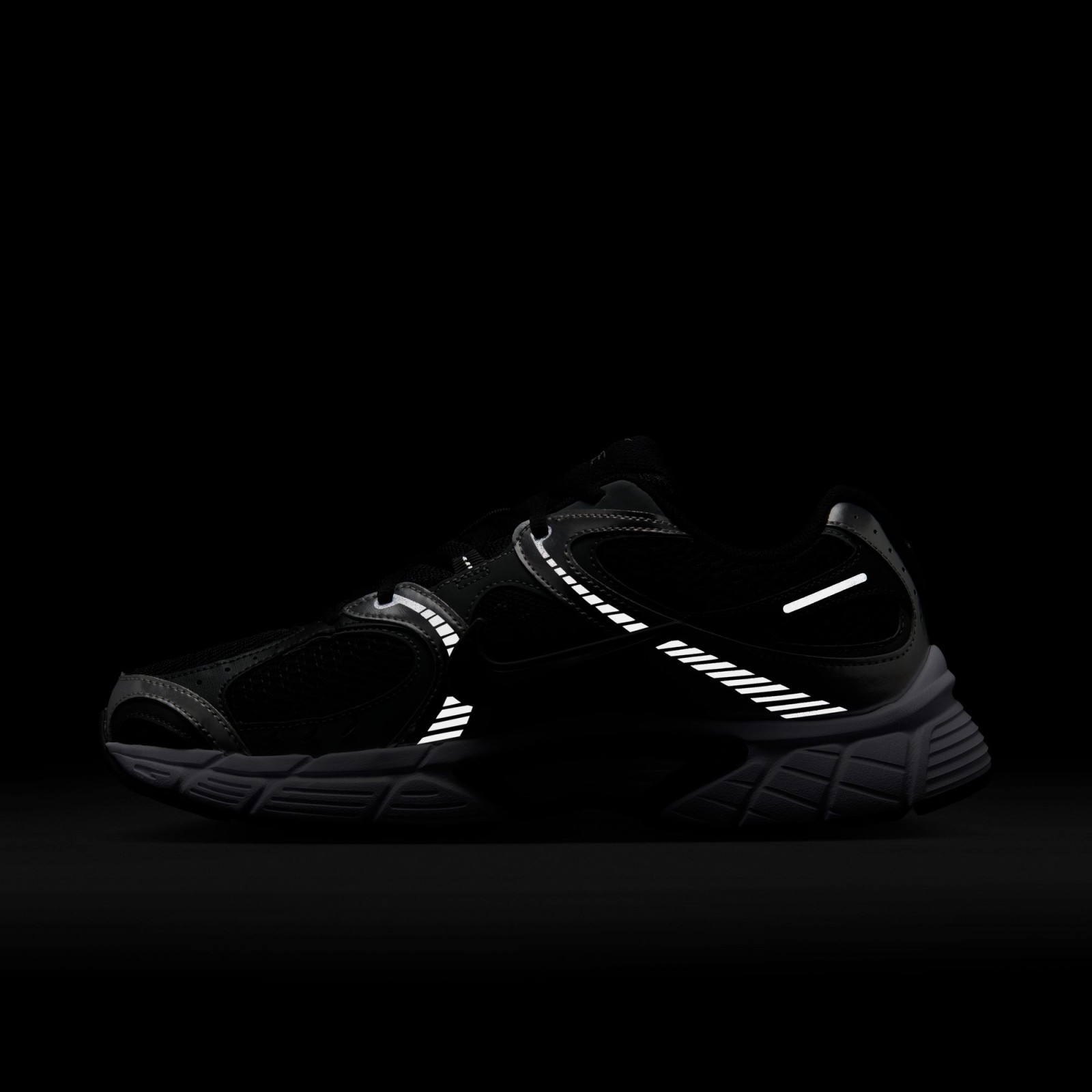 Nike M V5 RNR Shoes BLACK