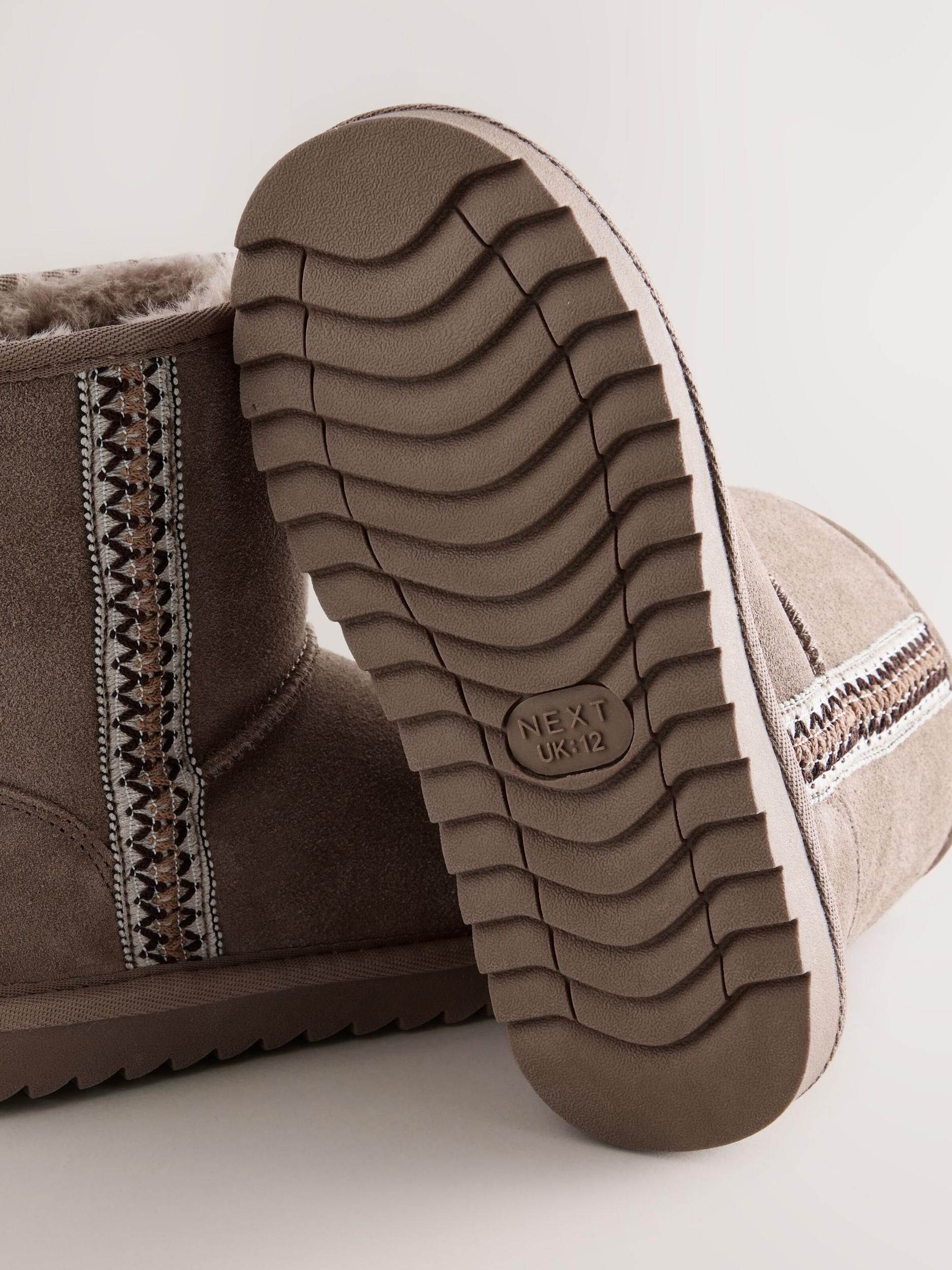 Next Čižmy hnedá / karamelová / tmavohnedá / biela