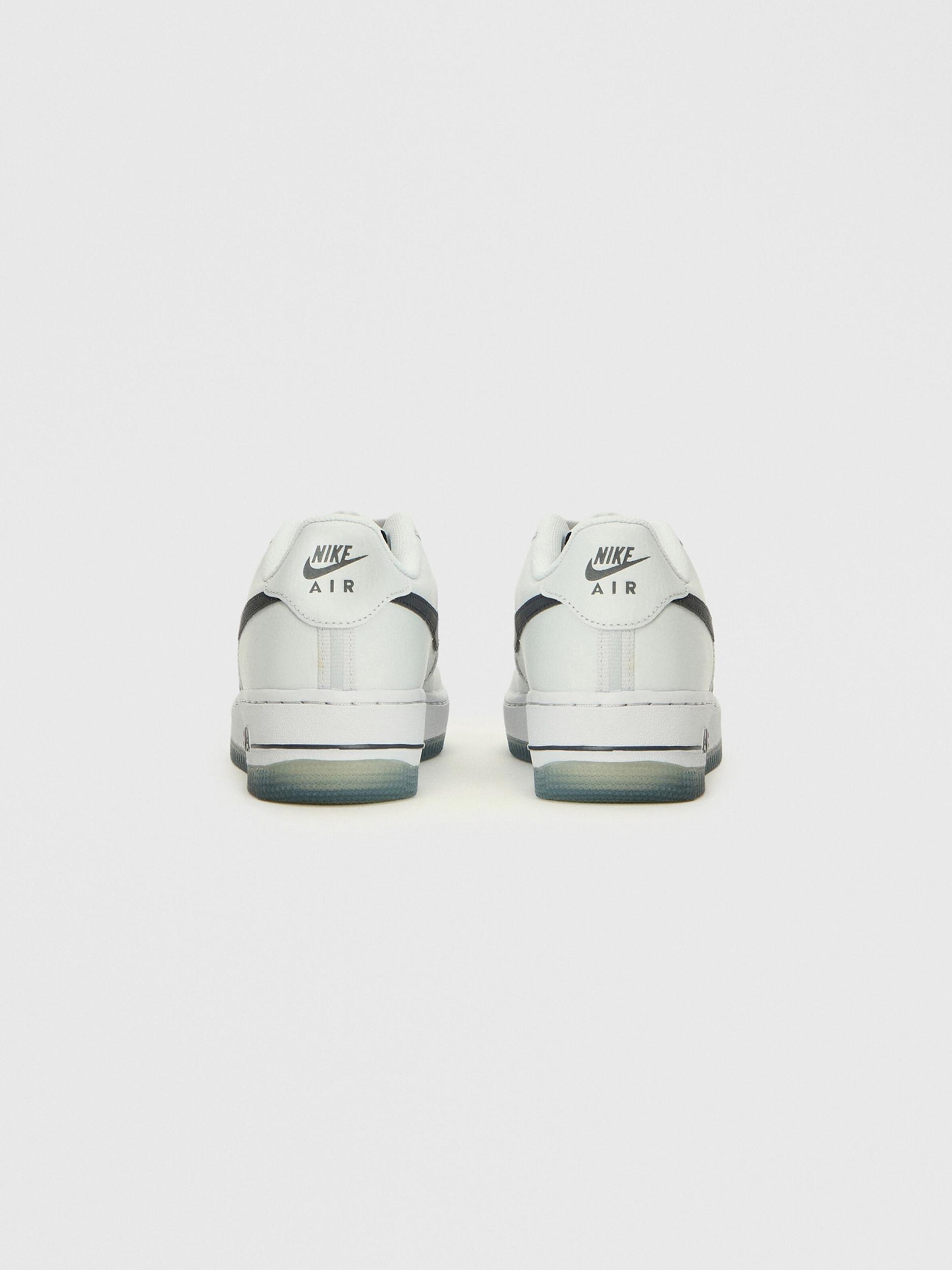 Nike Sportswear Tenisky 'Air Force 1' svetlosivá / čierna