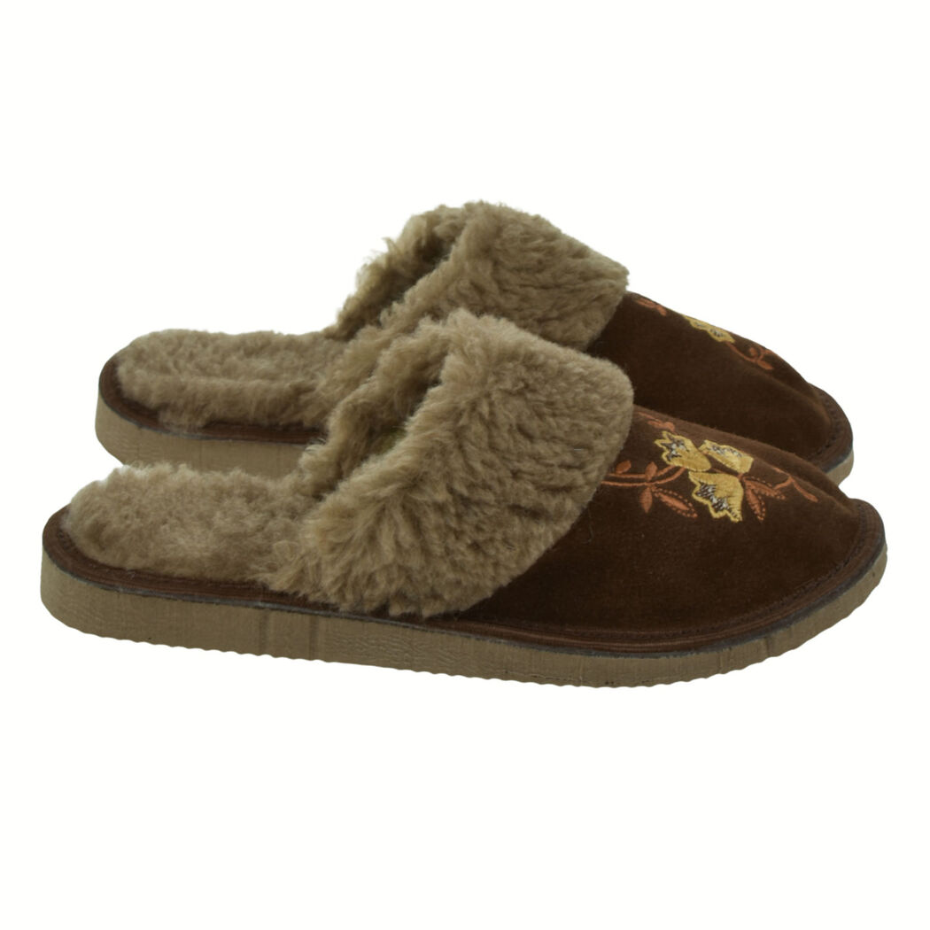 JOHN-C Dámske kožené semišové papuče s výšivkou ELESSE