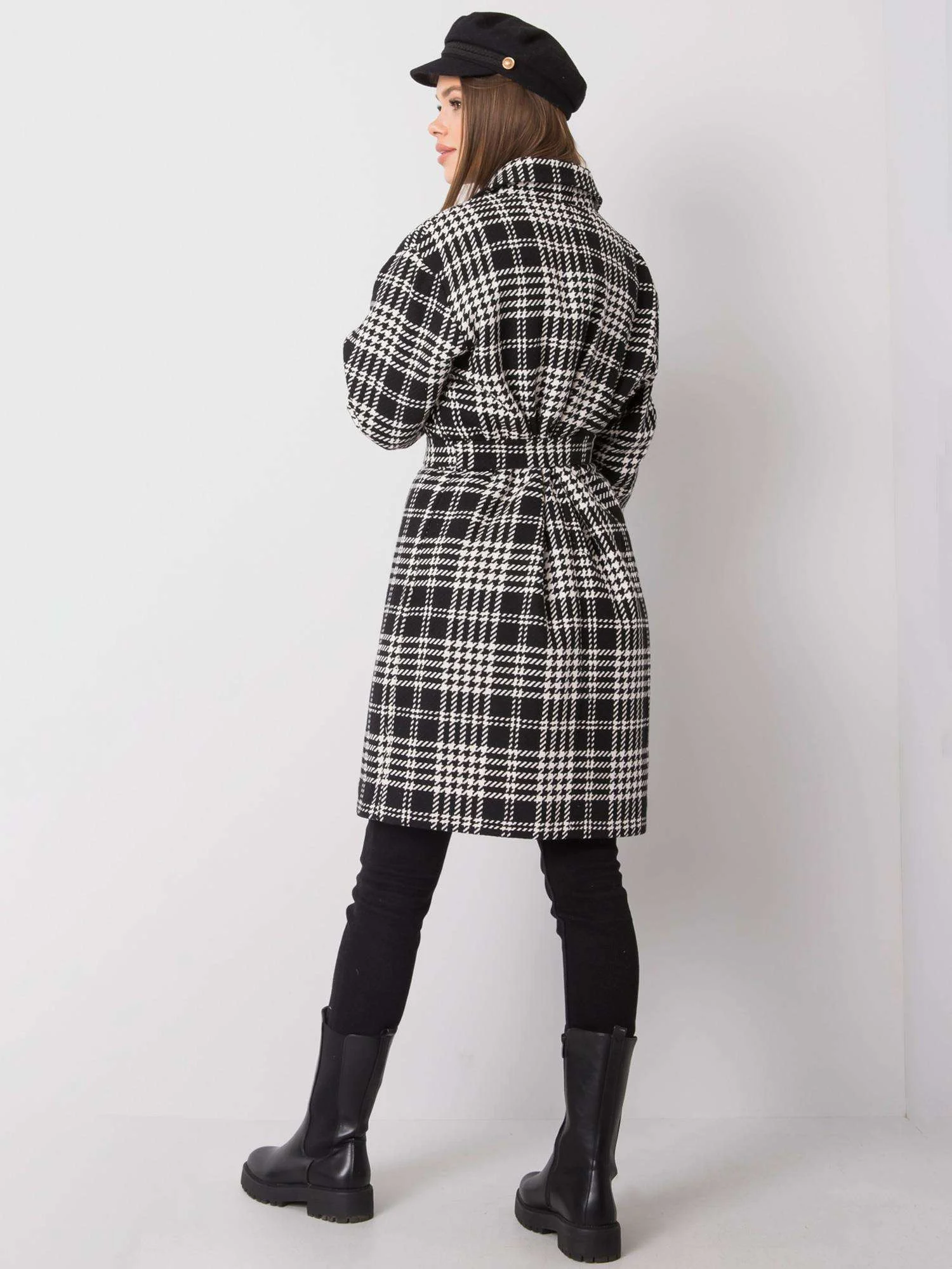 FPrice Dámsky kabát LK EN 508342 2.68 čiernobiely