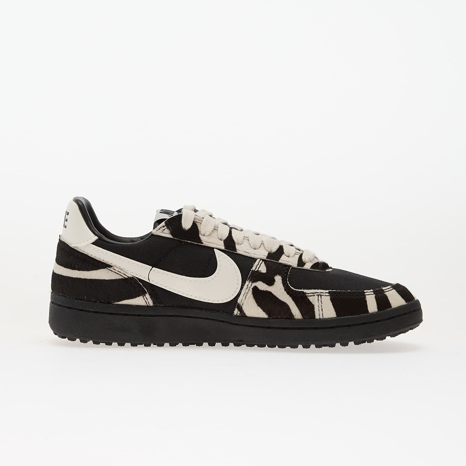 Nike Field General Black/ Sail-Black