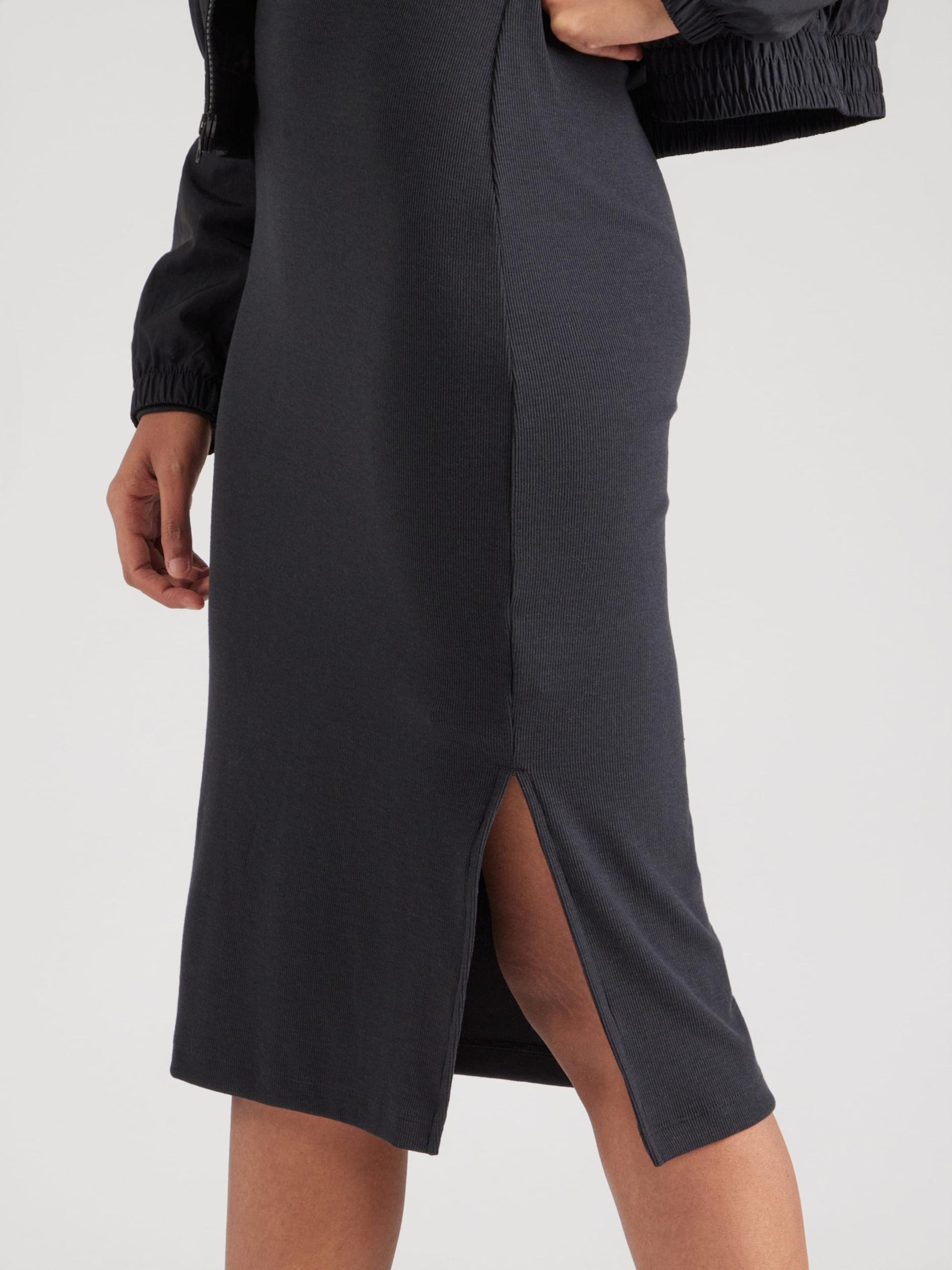 Nike Sportswear Šaty čierna