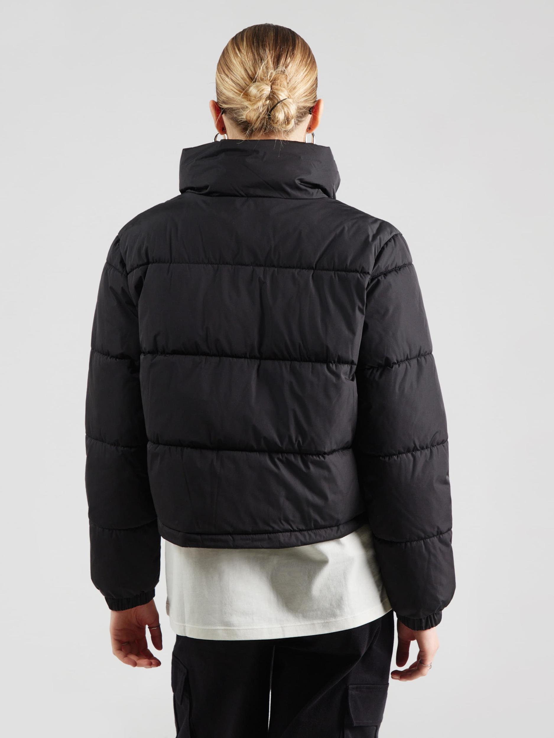 VANS Zimná bunda čierna