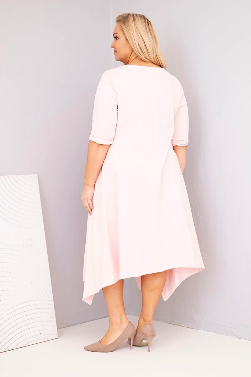 Kesi Włoski Plus size šaty s asymetrickým lemom