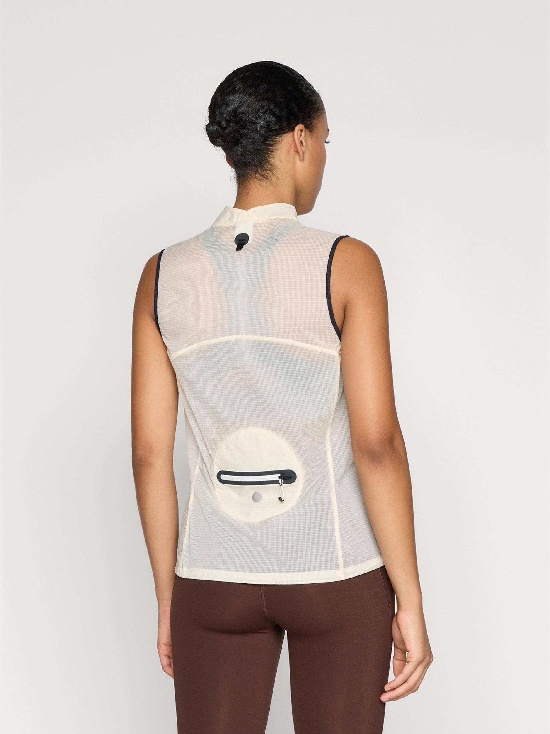 ASICS Športová vesta 'METARUN' čierna / perlovo biela