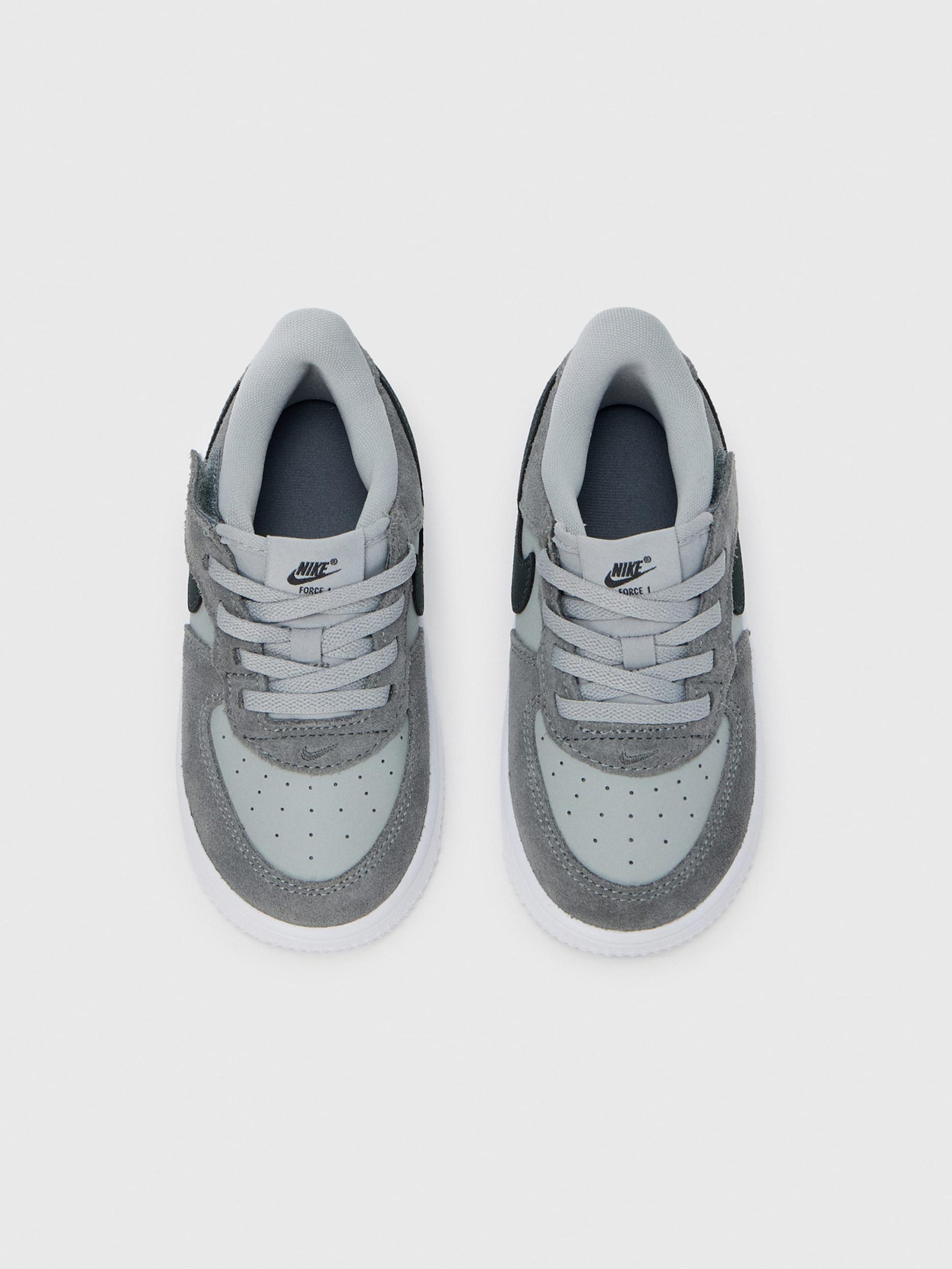 Nike Sportswear Tenisky 'Force 1 EasyOn BT Essential+' sivá / svetlosivá / čierna